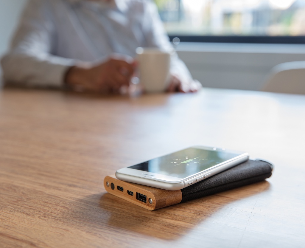 POWERBANK WIRLESS BAMBOO 